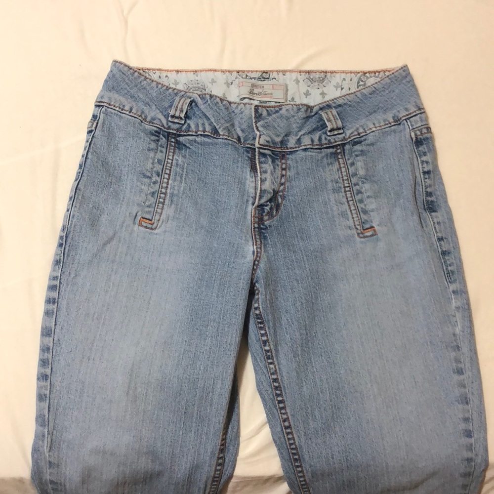 Lévis capris - Picture 2 of 12
